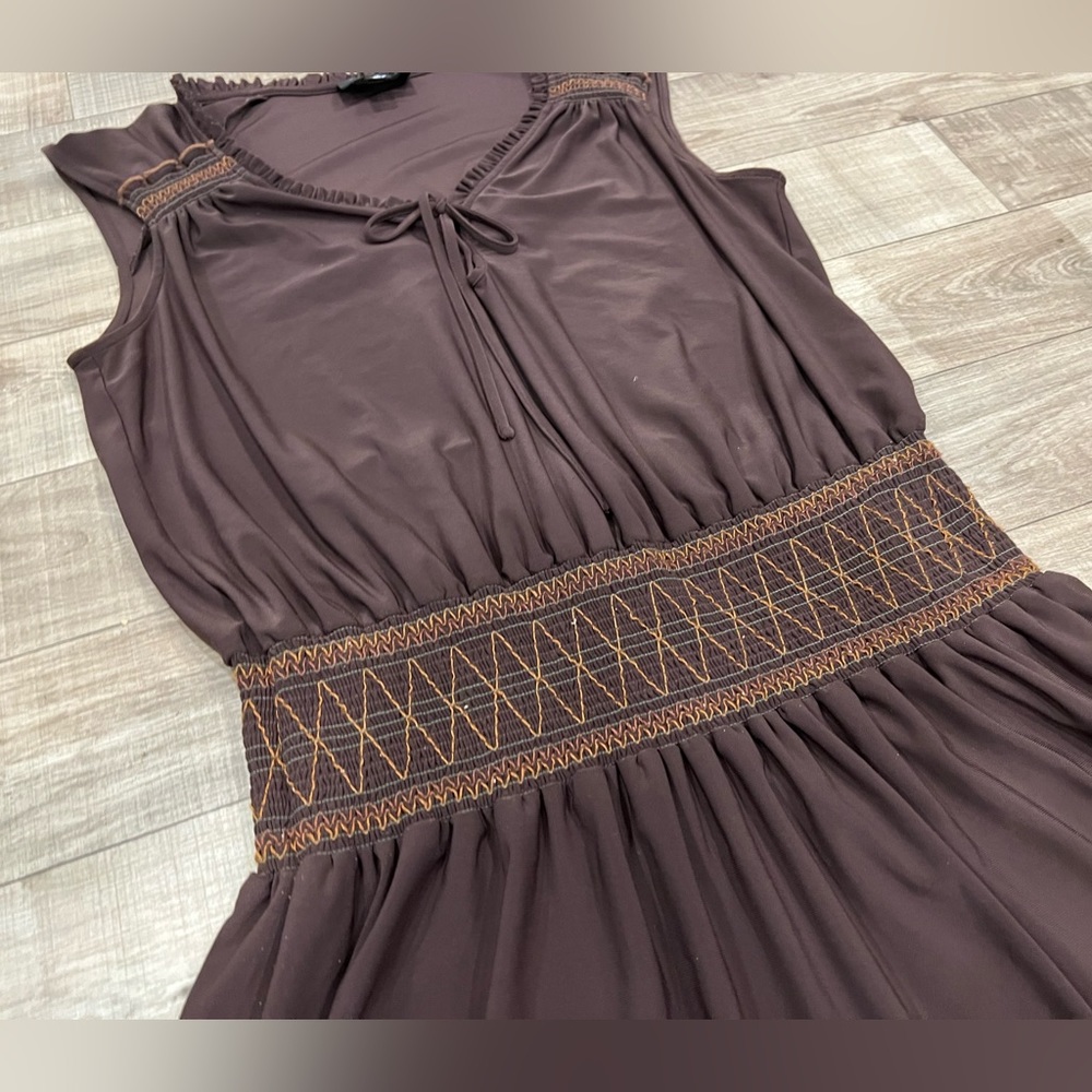 Adrianna Papell Drop Waist Sleeveless Smocked Chocolate Brown Midi Dress Size 10 - Picture 3 of 10